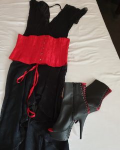 Swingerclub Outfit